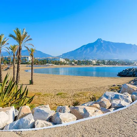 Lovely Duplex Penthouse With Spectacular Sea View شقة ماربيا