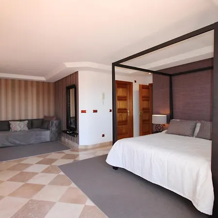 Lovely Duplex Penthouse With Spectacular Sea View * ماربيا