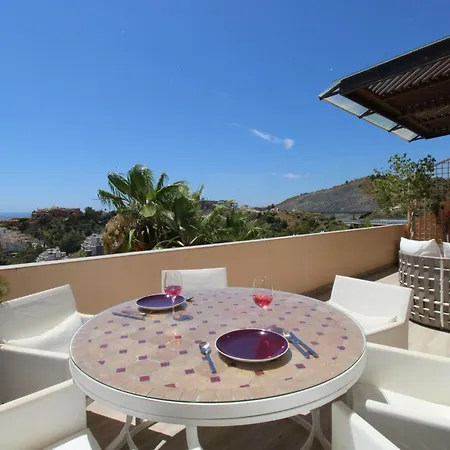 Lovely Duplex Penthouse With Spectacular Sea View شقة ماربيا
