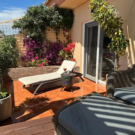 Lovely Duplex Penthouse With Spectacular Sea View شقة