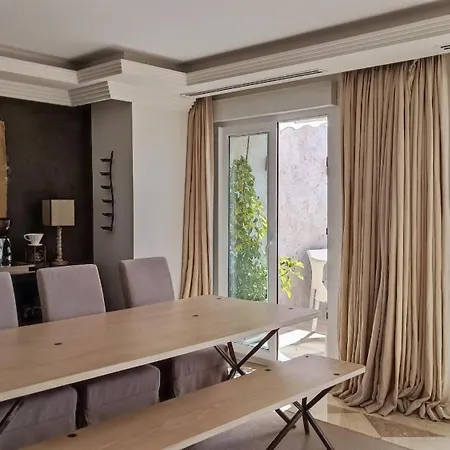 شقة Lovely Duplex Penthouse With Spectacular Sea View